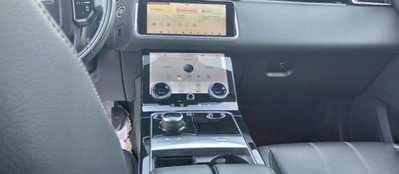 Land Rover Range Rover Velar 2.0D I4 180 CV (12)