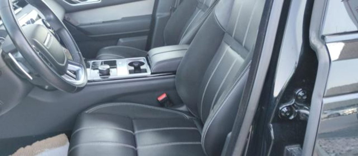 Land Rover Range Rover Velar 2.0D I4 180 CV (8)