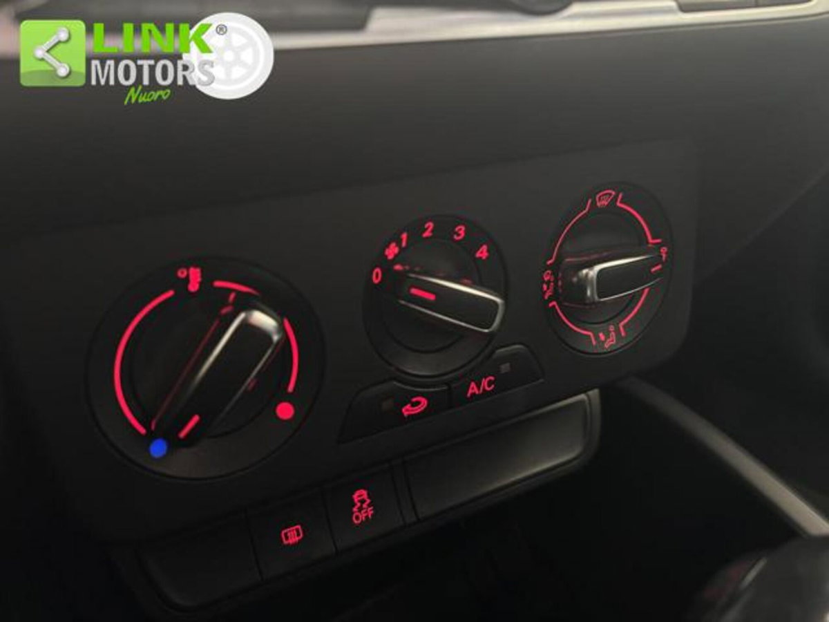 Audi A1 Sportback 1.6 TDI 116 CV Sport (14)