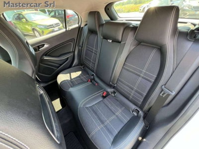 Mercedes-Benz GLA SUV 220 CDI Automatic 4Matic Sport (12)