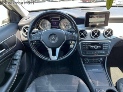 Mercedes-Benz GLA SUV 220 CDI Automatic 4Matic Sport (9)