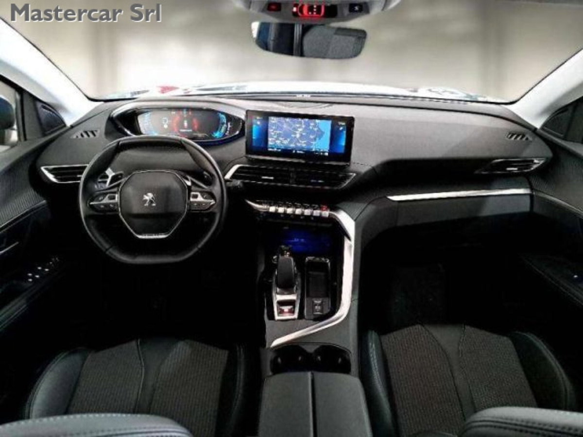 Peugeot 3008 Hybrid 225 e-EAT8 Allure (4)