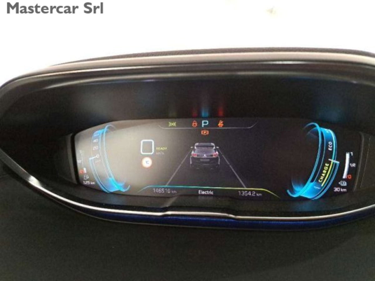 Peugeot 3008 Hybrid 225 e-EAT8 Allure (5)