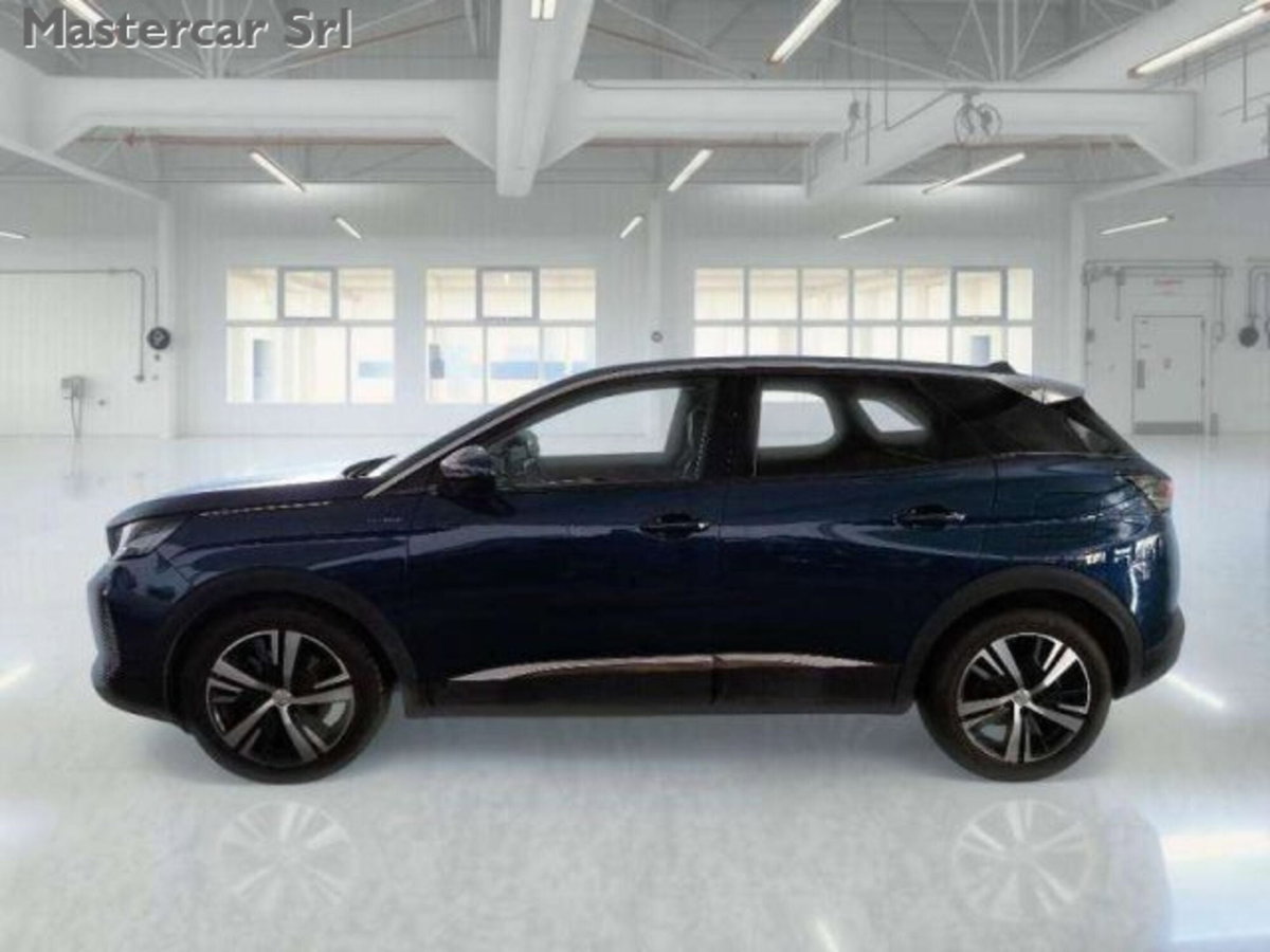 Peugeot 3008 Hybrid 225 e-EAT8 Allure (9)