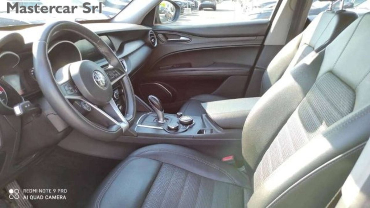 Alfa Romeo Stelvio 2.2 t Intensa Q4 210cv auto (11)