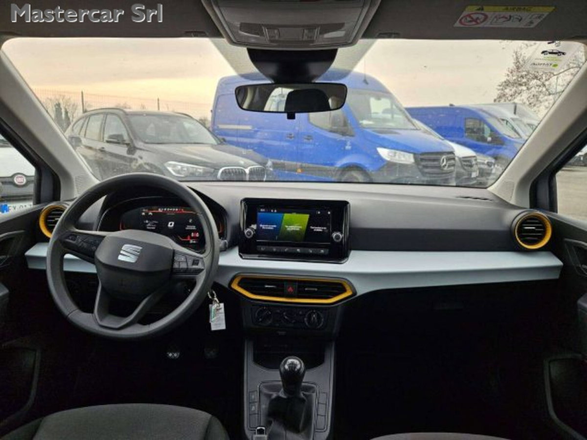 SEAT Arona 1.0 ecotsi 95cv (11)