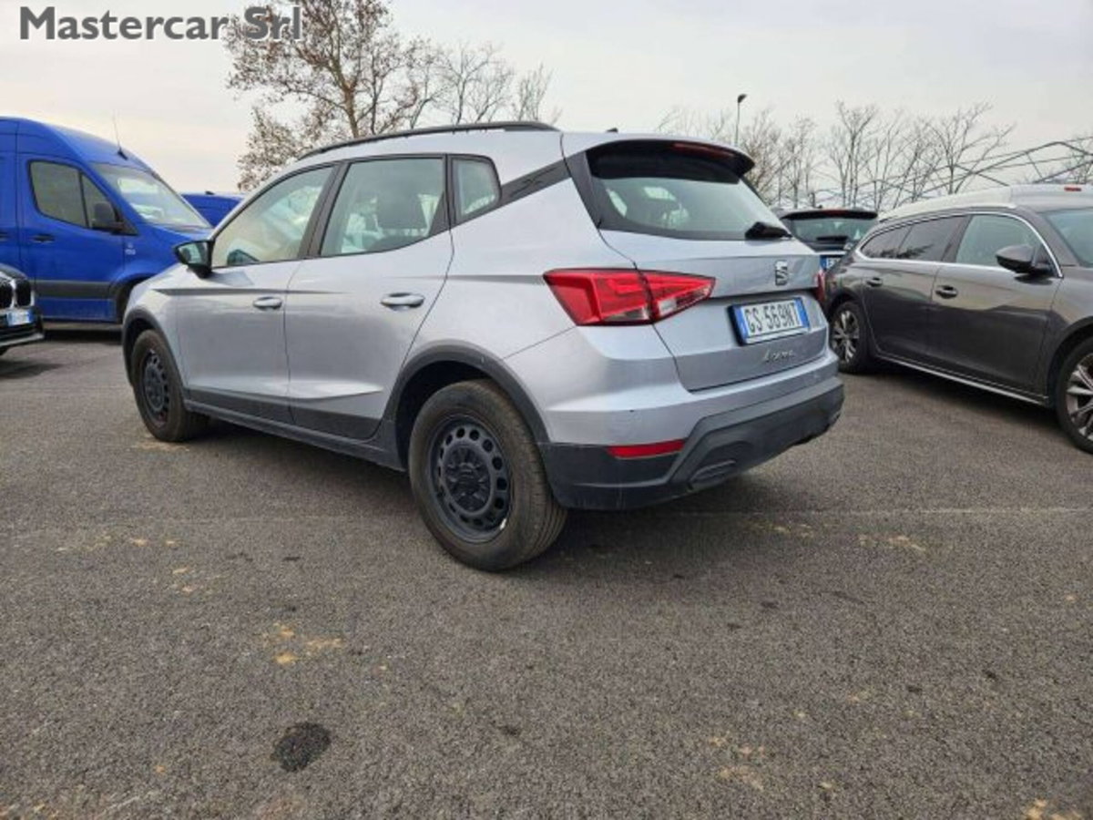 SEAT Arona 1.0 ecotsi 95cv (5)