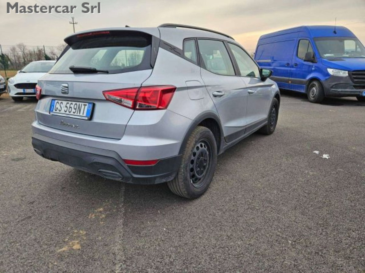 SEAT Arona 1.0 ecotsi 95cv (7)