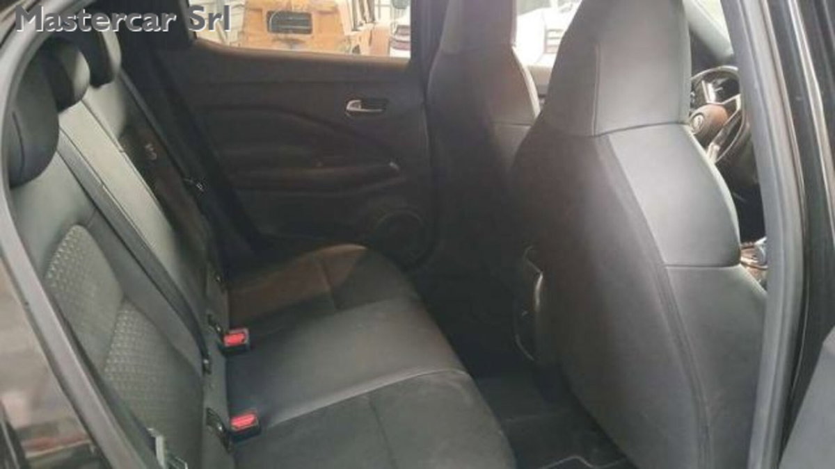 Nissan Juke 1.0 dig-t N-Connecta 114cv dct (10)