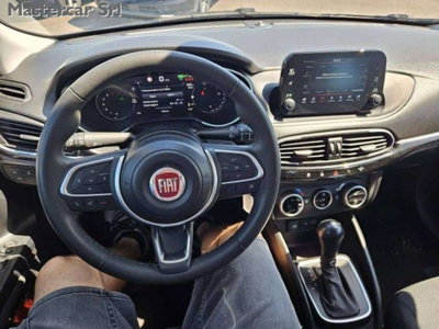 Fiat Tipo Tipo 5p 1.5 t4 hybrid Cross 130cv dct (12)