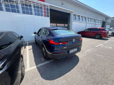 BMW X4 xDrive30d 48V Business Advantage (3)