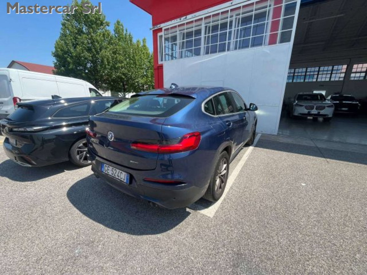 BMW X4 xDrive30d 48V Business Advantage (4)