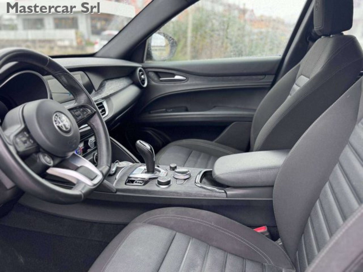 Alfa Romeo Stelvio 2.2 t Intensa Q4 210cv auto (10)