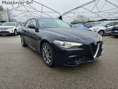 Alfa Romeo Giulia 2.2 Turbodiesel 180 CV AT8 AWD Q4 Super (3)