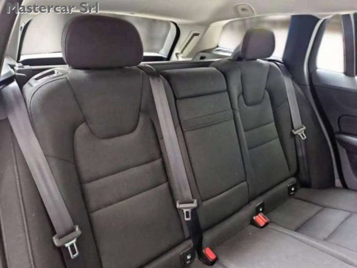 Volvo V60 D3 Momentum Business (8)