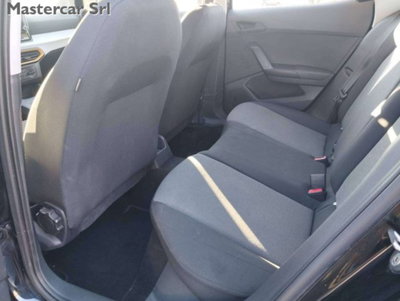 SEAT Arona 1.0 ecotsi 95cv (8)