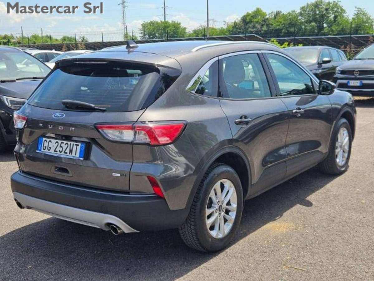 Ford Kuga 2.0 EcoBlue Hybrid 150 CV 2WD Titanium (12)