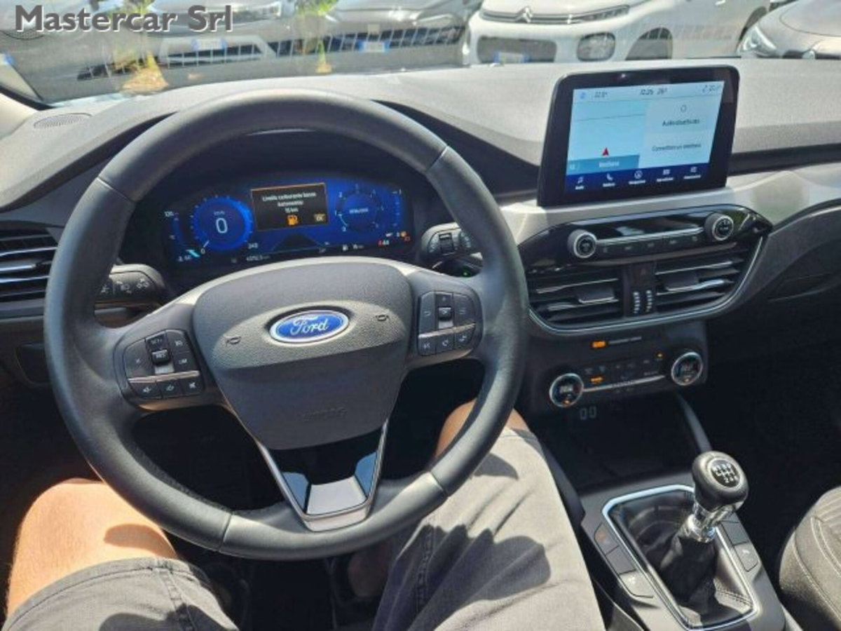 Ford Kuga 2.0 EcoBlue Hybrid 150 CV 2WD Titanium (14)