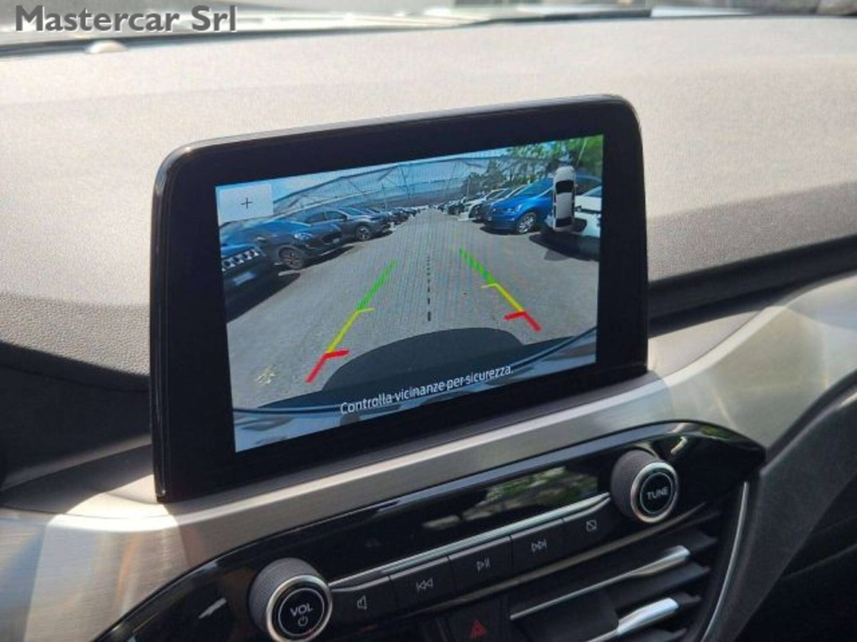 Ford Kuga 2.0 EcoBlue Hybrid 150 CV 2WD Titanium (15)