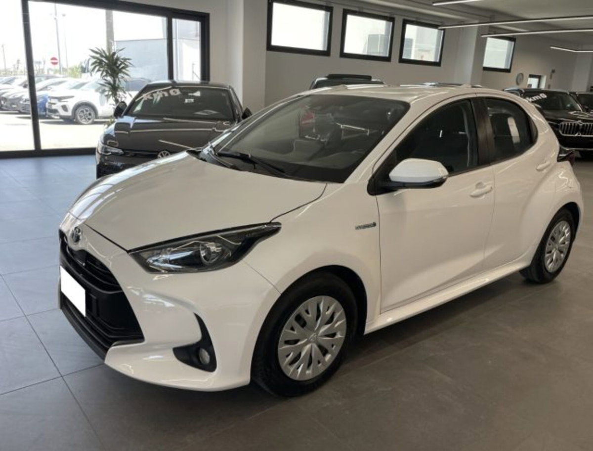Toyota Yaris Cross 1.5h GR Sport Black Sky fwd 116cv e-cvt (5)