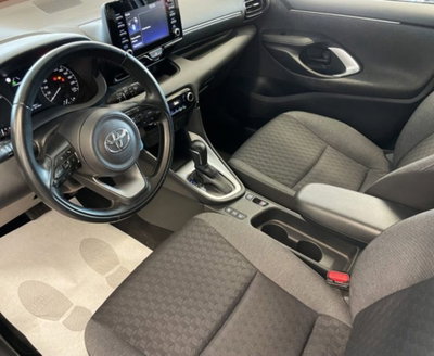 Toyota Yaris Cross 1.5h GR Sport Black Sky fwd 116cv e-cvt (9)