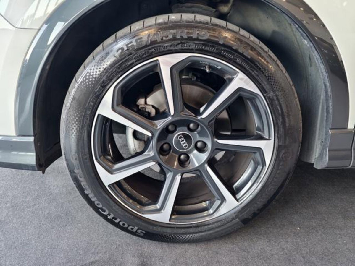Audi Q3 Sportback 35 TDI quattro S tronic S line edition (7)