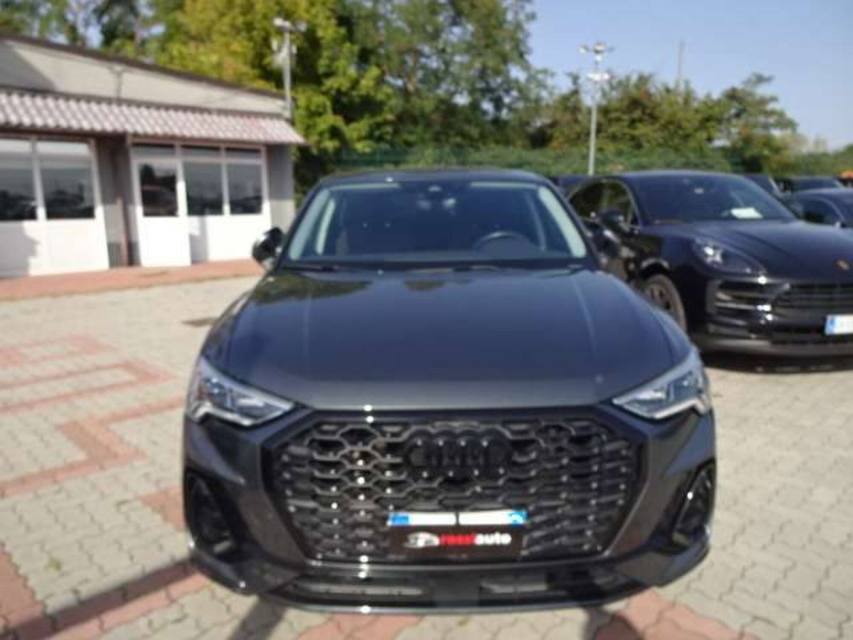 Audi Q3 Sportback 45 TFSI e S tronic S line edition (2)