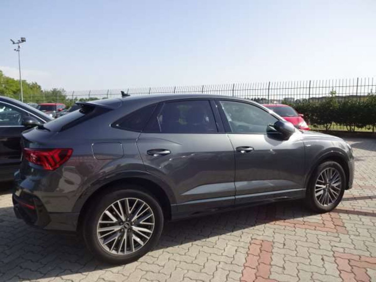 Audi Q3 Sportback 45 TFSI e S tronic S line edition (4)