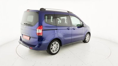 Ford Tourneo Courier 1.5 TDCI 75 CV Titanium (18)