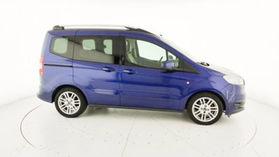 Ford Tourneo Courier 1.5 TDCI 75 CV Titanium (8)