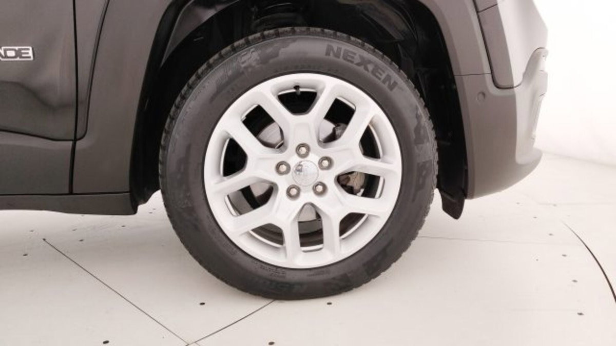 Jeep Renegade 1.6 Mjt 120 CV Limited (17)
