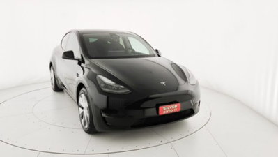 Tesla Model Y Long Range awd (20)