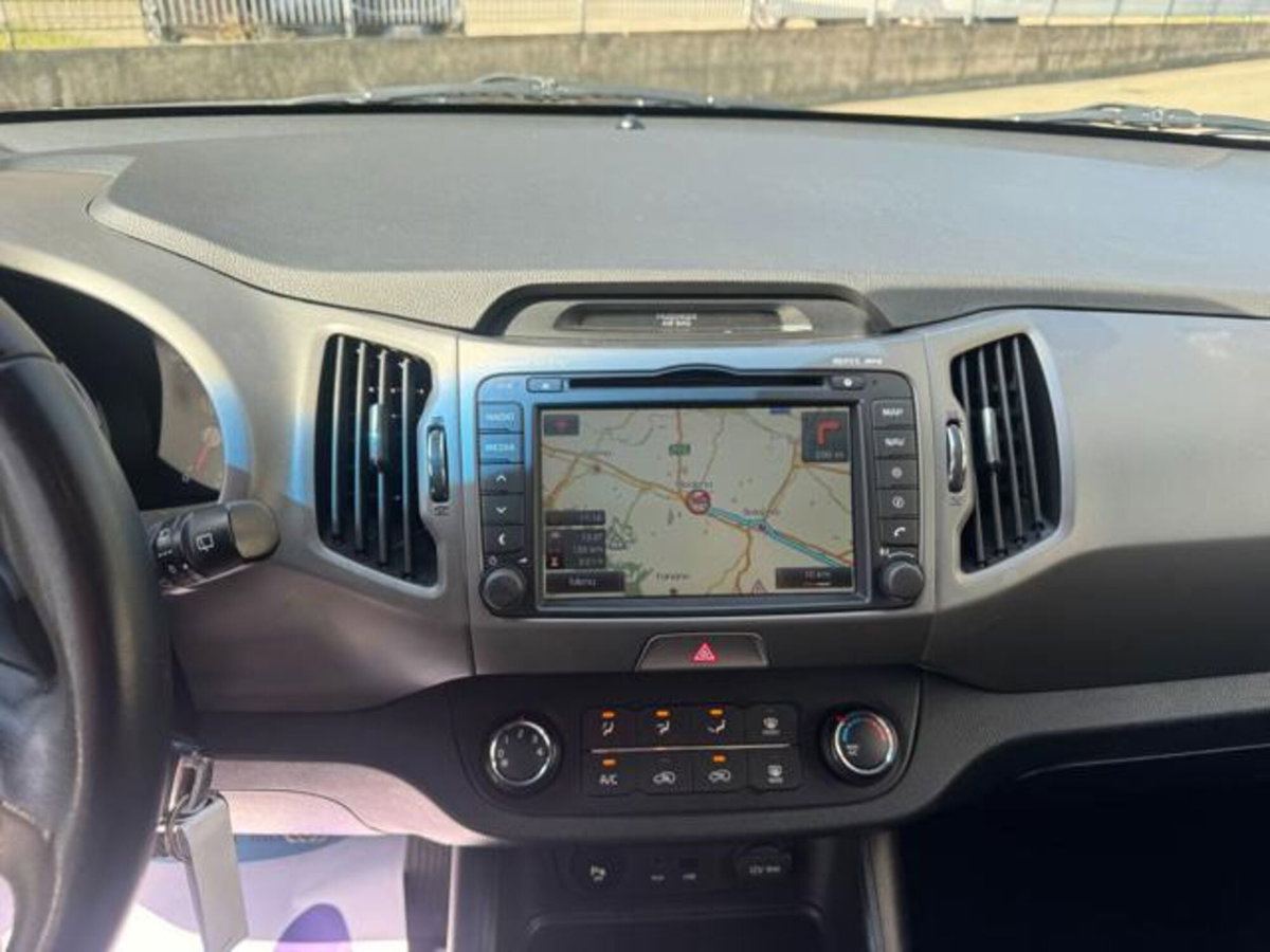 Kia Sportage 1.7 CRDI VGT 2WD Class (9)