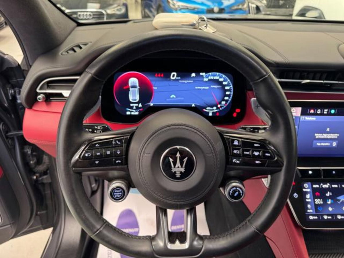 Maserati Grecale 3.0 V6 Trofeo 530cv auto (15)