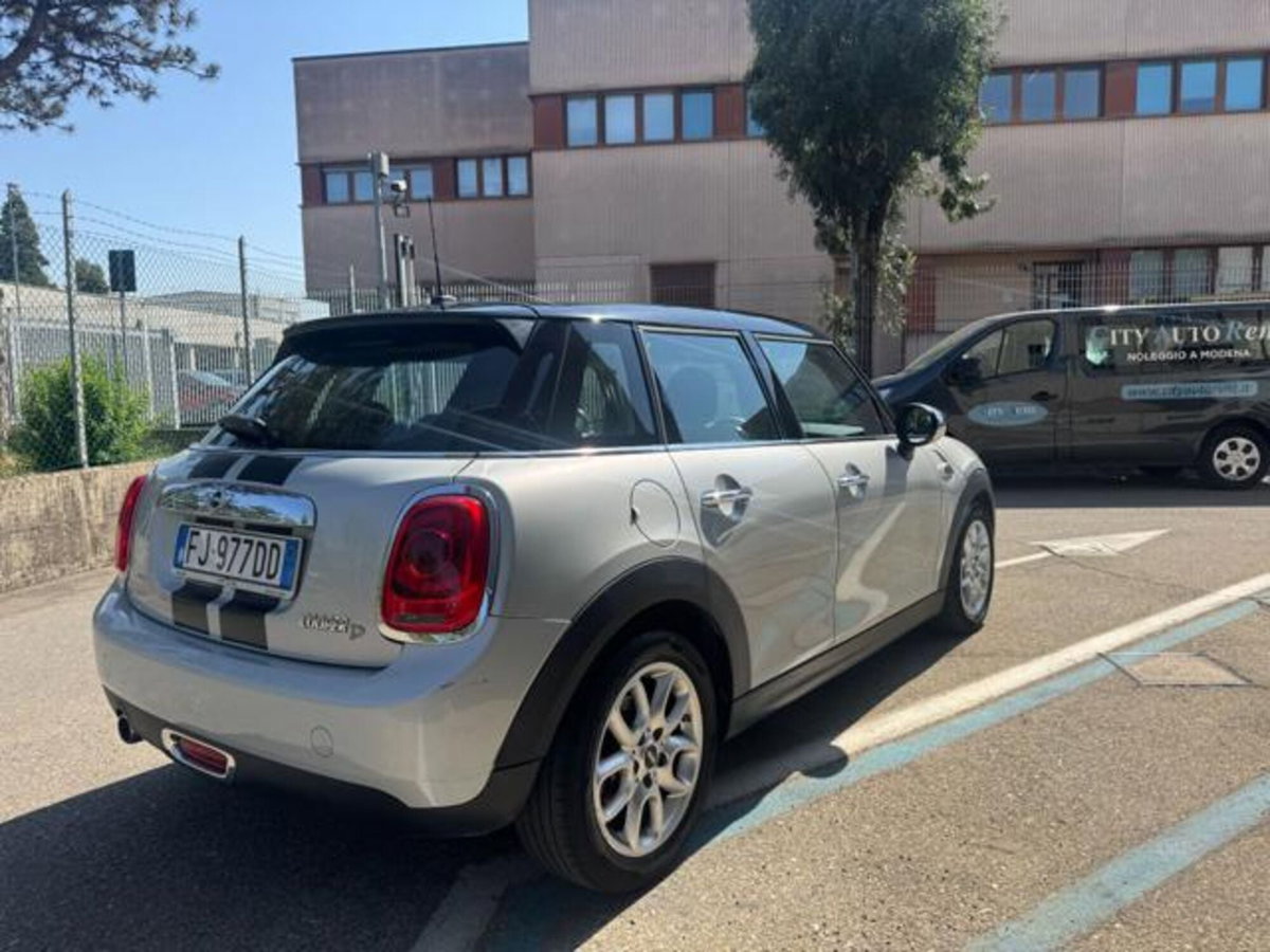 MINI Mini 1.5 Cooper D Hype 5 porte (3)