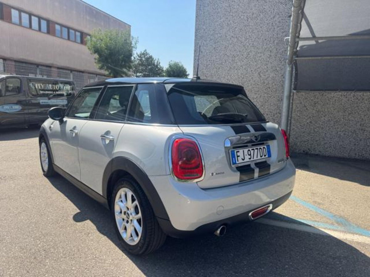 MINI Mini 1.5 Cooper D Hype 5 porte (4)