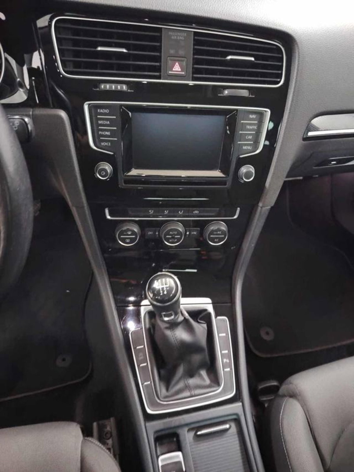 Volkswagen Golf 1.6 TDI 5p. Comfortline BlueMotion Technology (8)