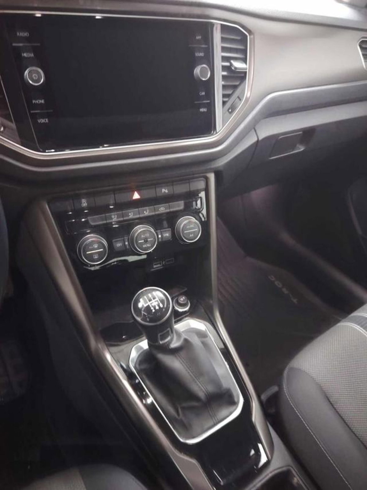 Volkswagen T-Roc 1.0 TSI 115 CV Style BlueMotion Technology (8)