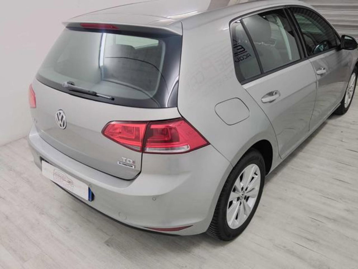Volkswagen Golf 1.6 BlueTDI 110 CV DSG 5p. Highline (3)