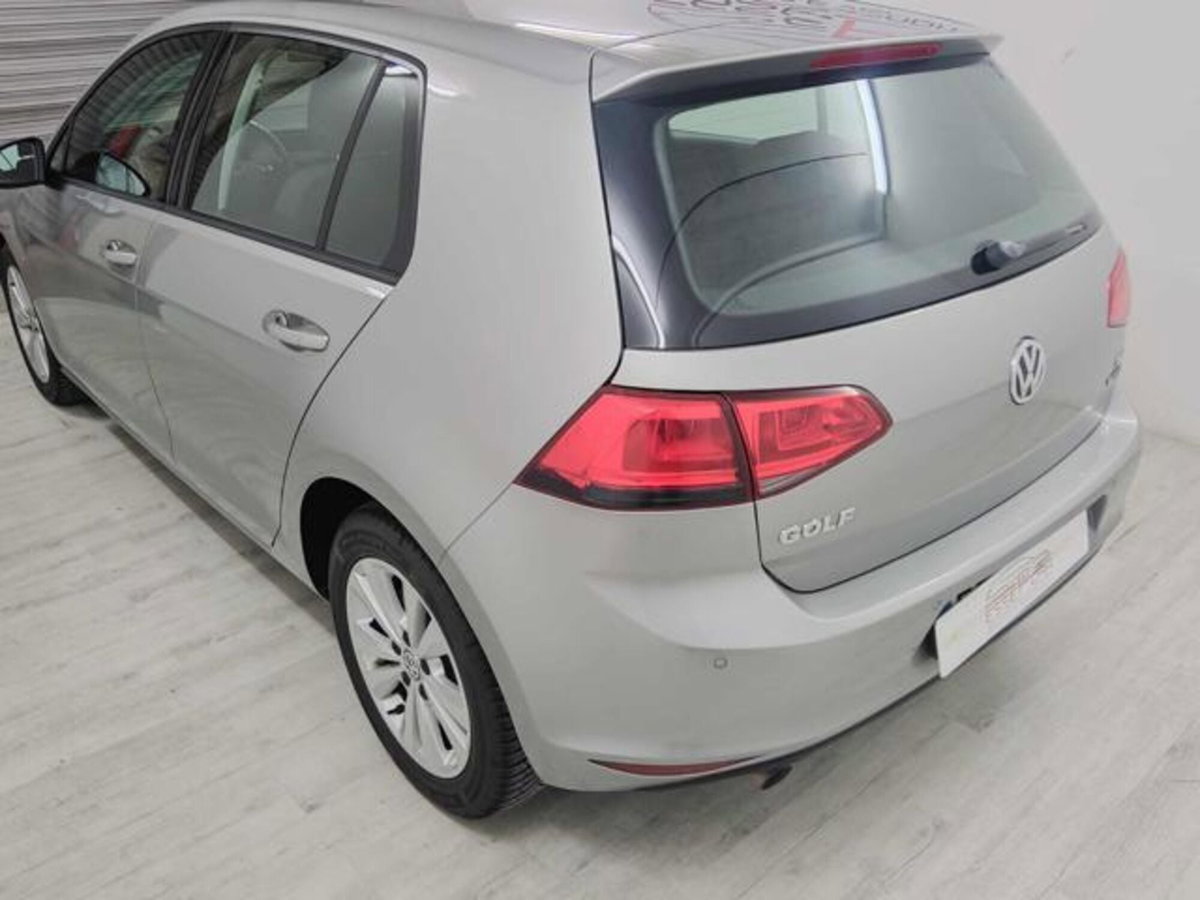 Volkswagen Golf 1.6 BlueTDI 110 CV DSG 5p. Highline (4)