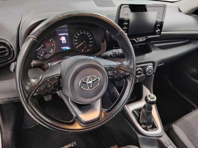 Toyota Yaris 1.0 5 porte Trend (5)