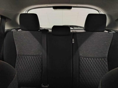 Toyota Yaris 1.0 5 porte Trend (7)