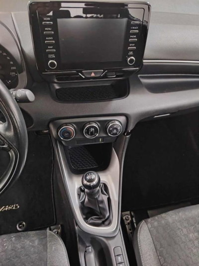 Toyota Yaris 1.0 5 porte Trend (6)