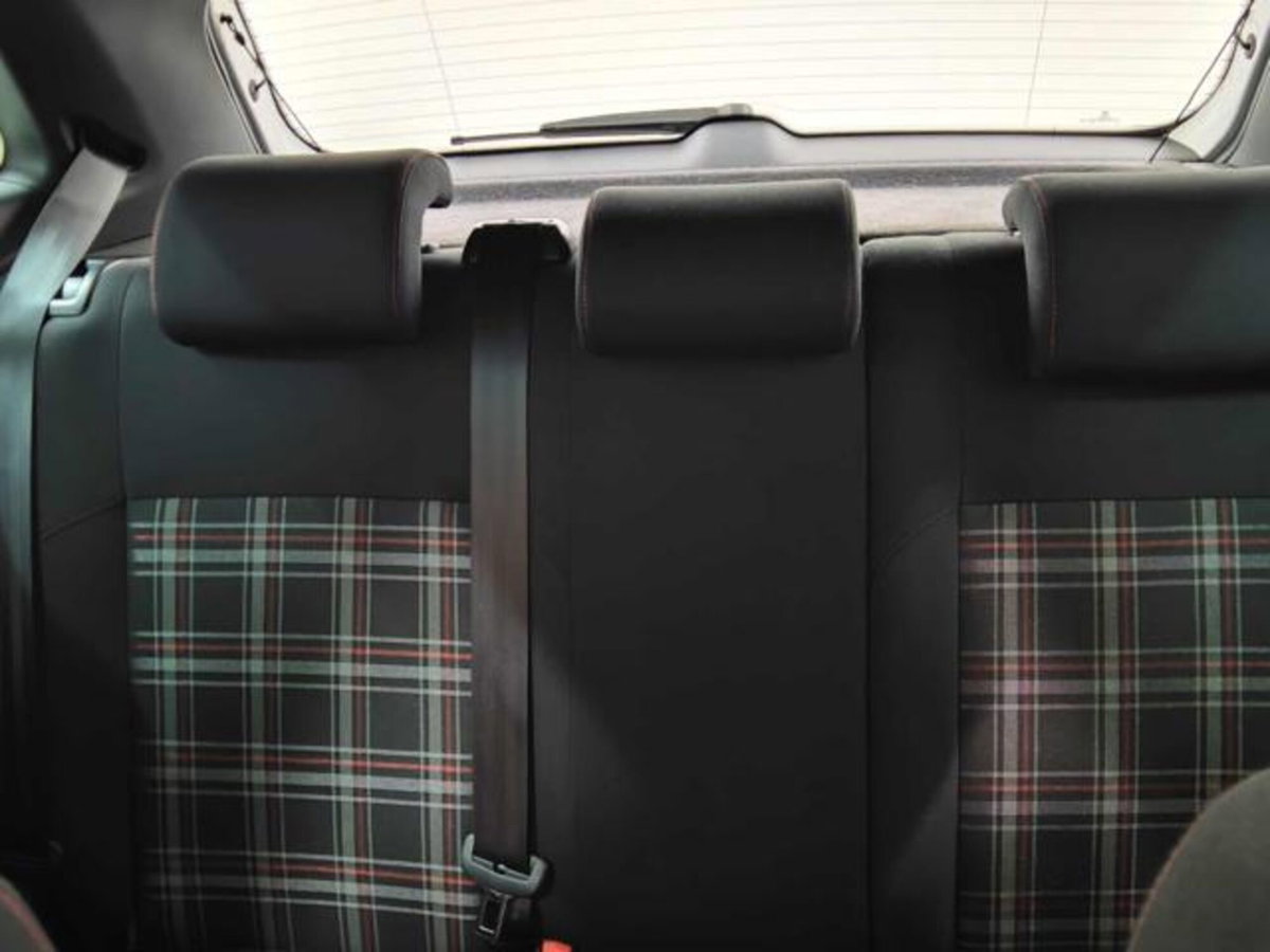 Volkswagen Polo 1.4 TSI DSG 3 porte GTI (8)