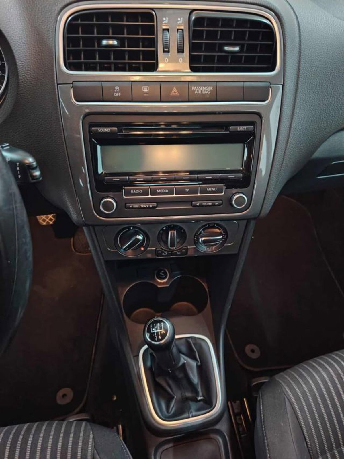 Volkswagen Polo 1.6 TDI 90CV DPF 5 porte Comfortline (6)