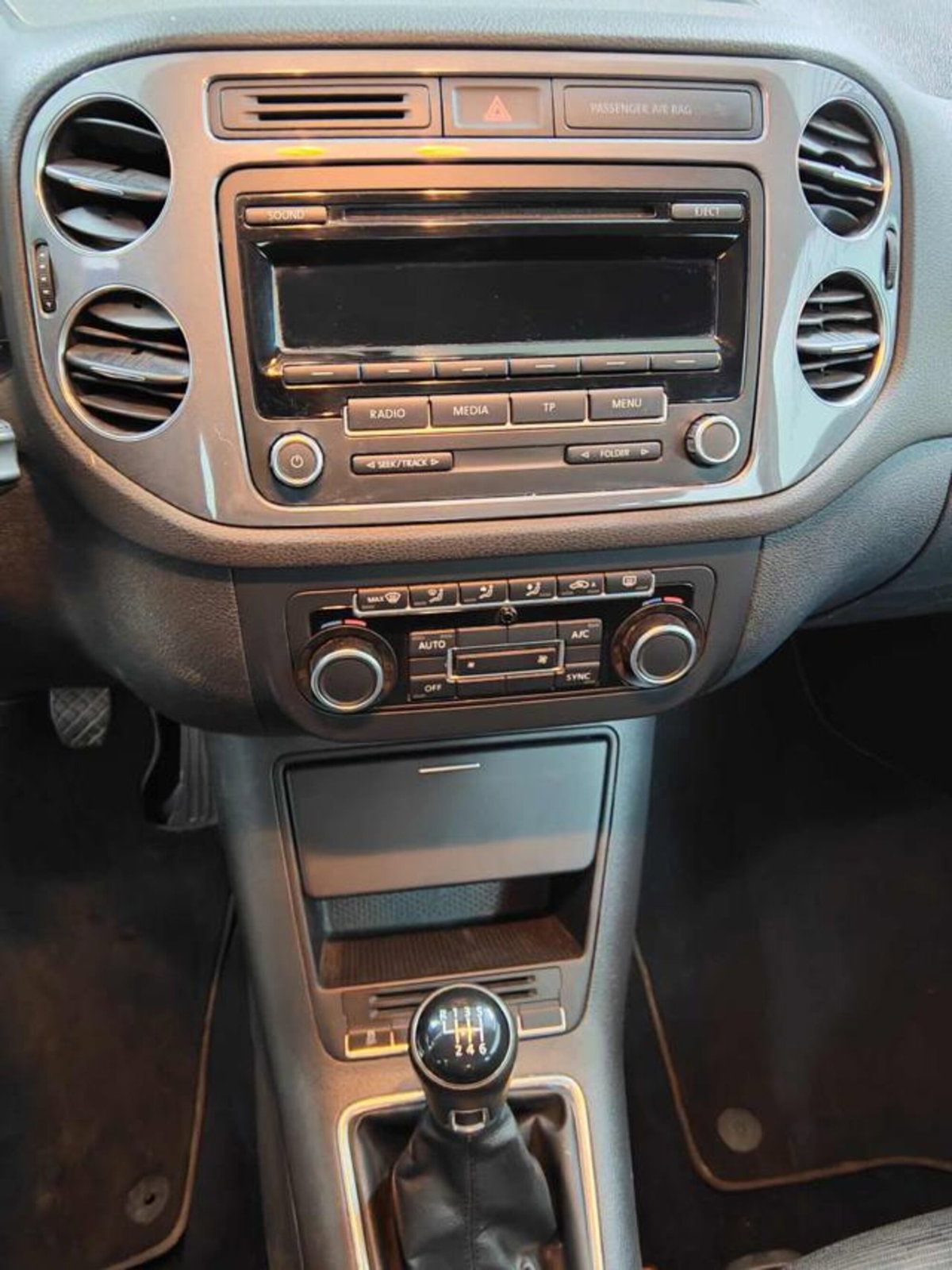 Volkswagen Tiguan 1.4 TSI 122 CV Trend & Fun BlueMotion Technology (8)