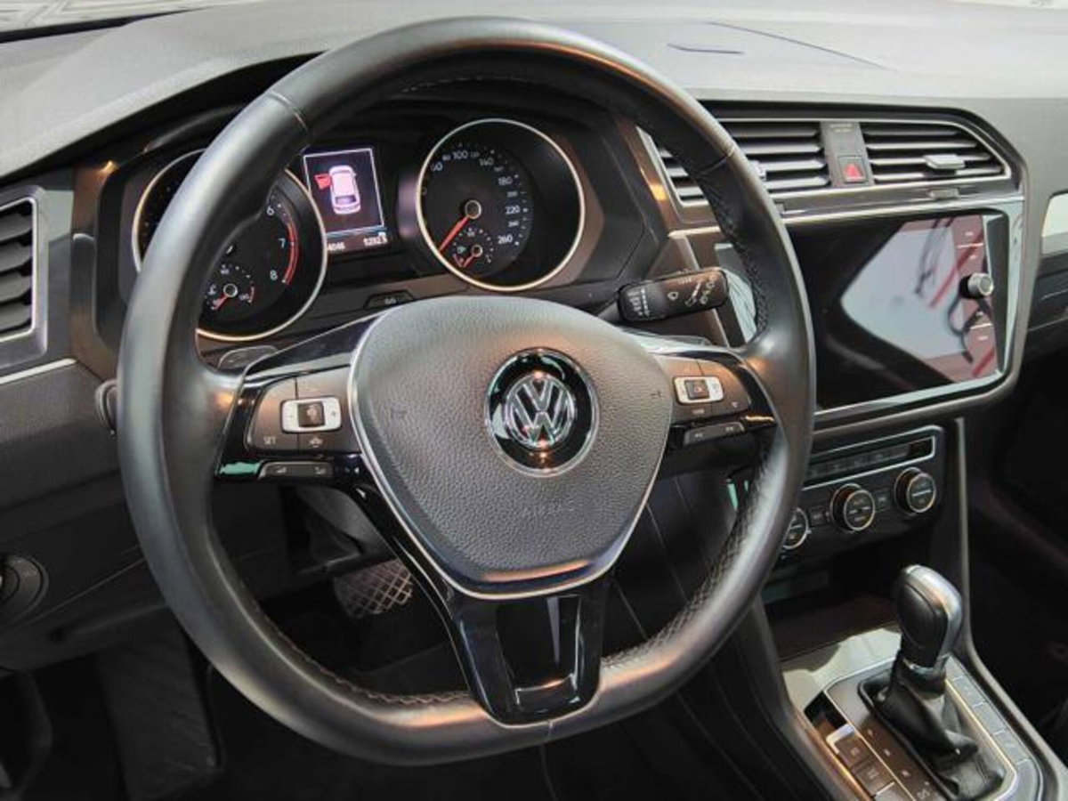 Volkswagen Tiguan 1.5 TSI 150 CV ACT Life (5)
