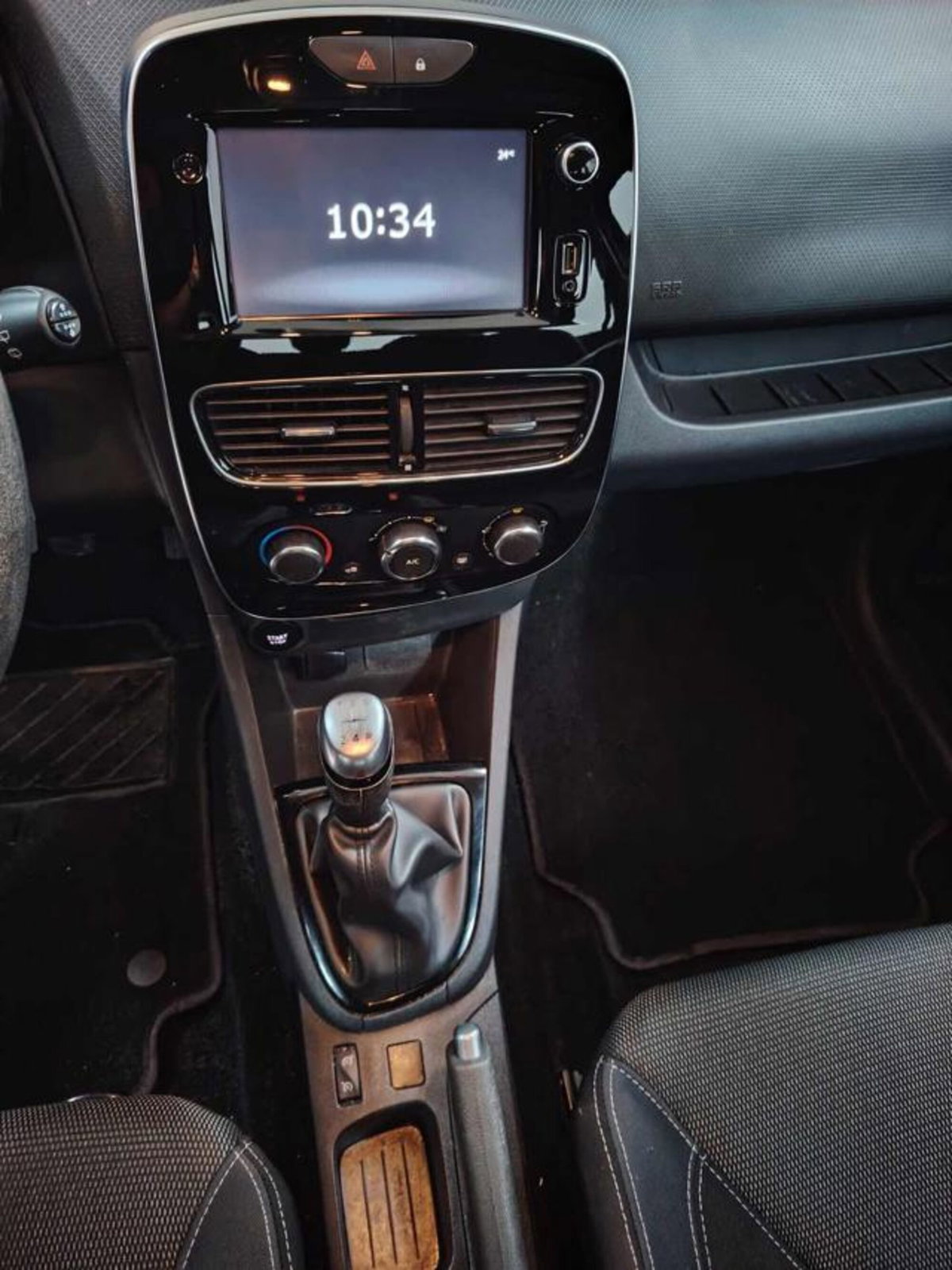Renault Clio Sporter dCi 8V 90CV Start&Stop Energy Duel2 (6)