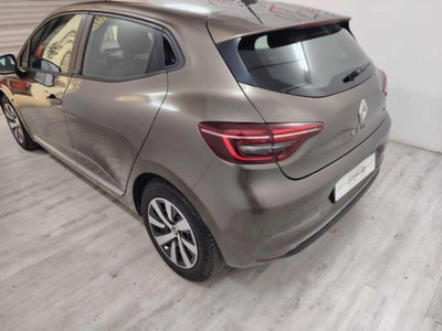 Renault Clio Full Hybrid E-Tech 140 CV 5 porte E-Tech (4)