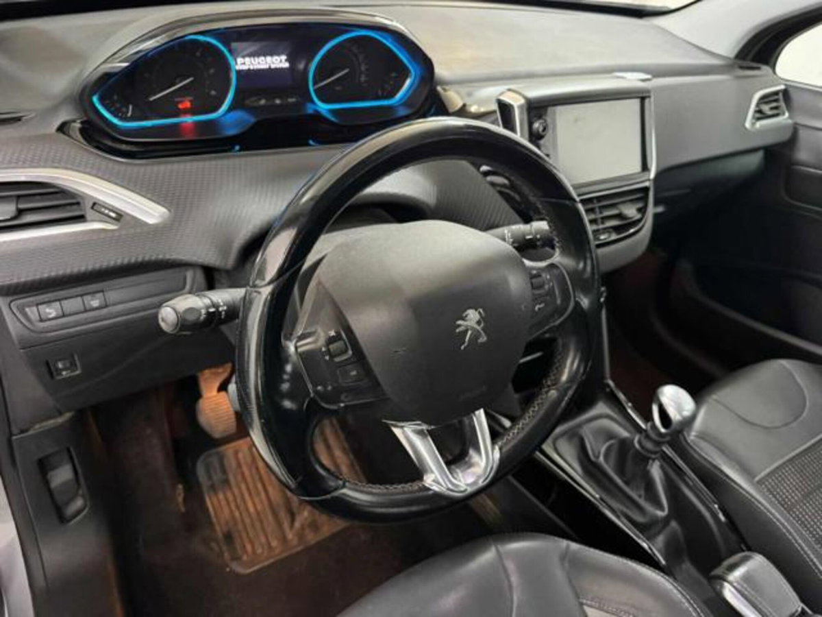 Peugeot 2008 120 S&S Allure (5)